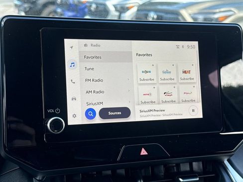 Certified 2024 Toyota Venza LE image 17