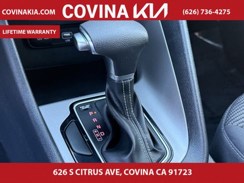 Used 2022 Kia Niro LX image 20