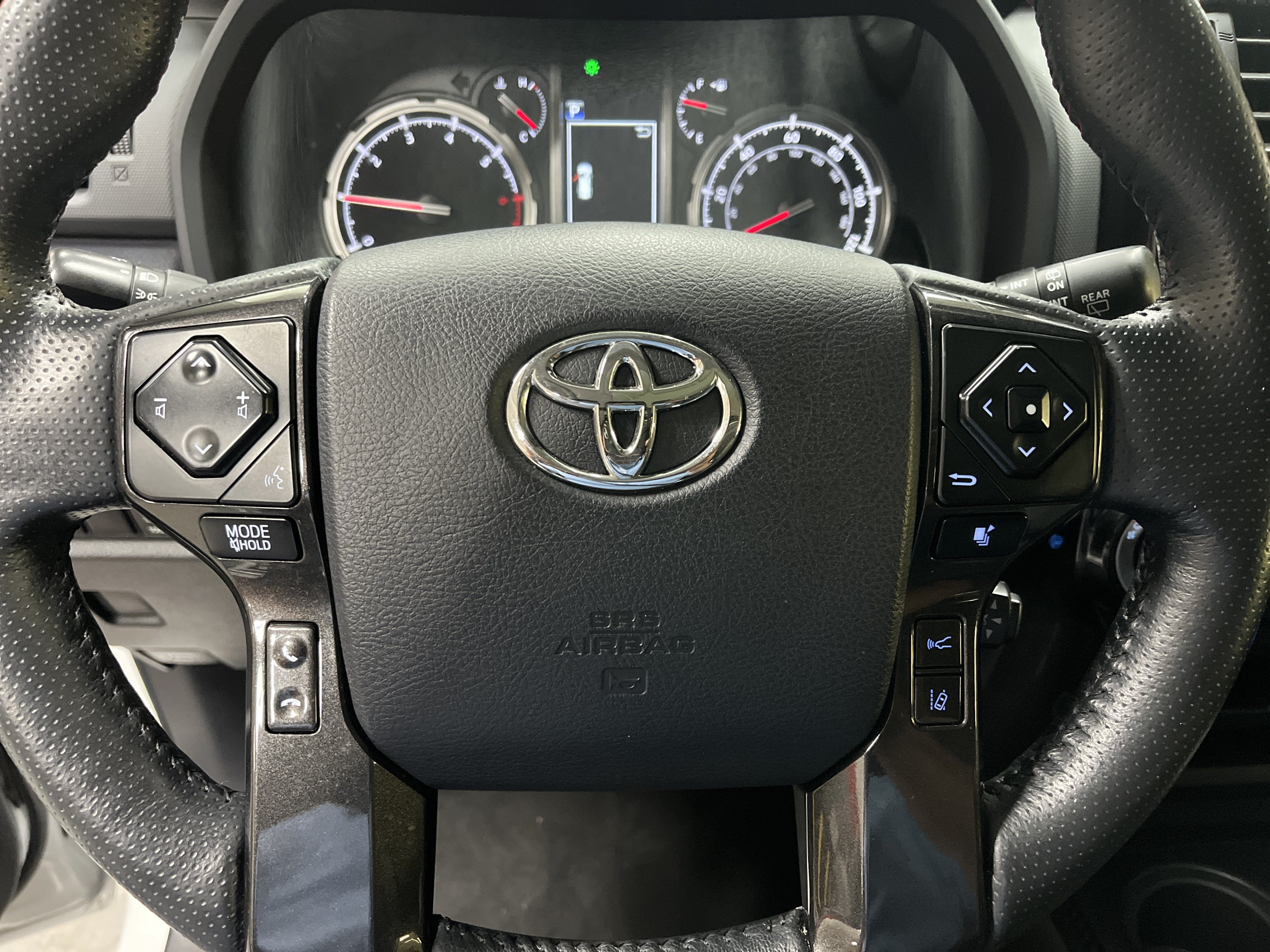 Used 2024 Toyota 4Runner TRD Off-Road Premium w/ Moonroof Package AWD/4WD image 18