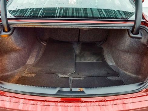 Used 2023 Chrysler 300 C image 27