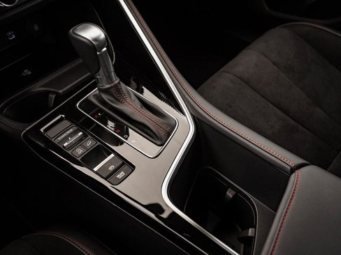 Certified 2025 Acura ADX A-Spec image 38