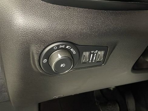 Used 2026 Jeep Compass Latitude AWD/4WD image 22