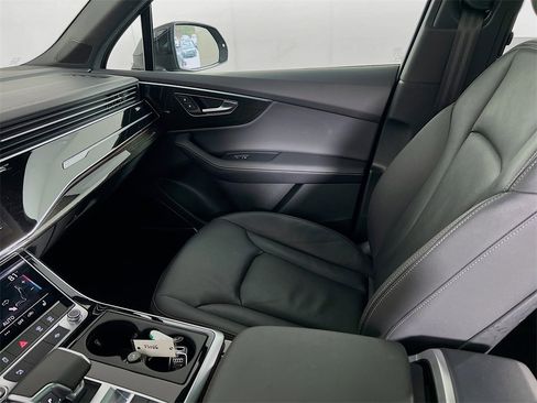 Used 2025 Audi Q7 3.0T Premium Plus image 25
