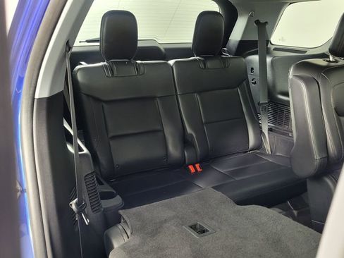 Used 2021 Ford Explorer XLT w/ Equipment Group 202A image 32