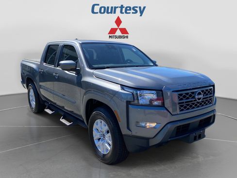 Used 2022 Nissan Frontier SV AWD/4WD image 9