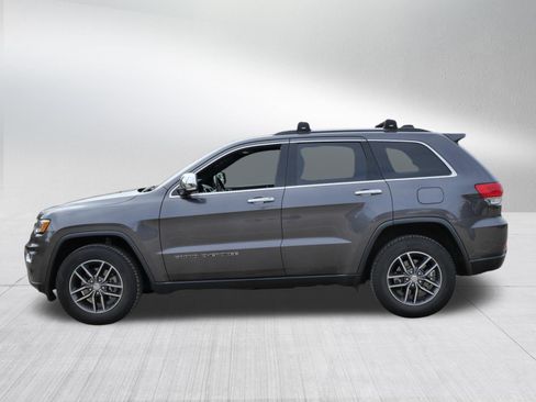 Used 2017 Jeep Grand Cherokee Limited w/ Trailer Tow Group IV AWD/4WD image 4
