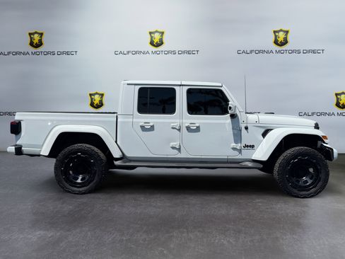 Used 2021 Jeep Gladiator Overland AWD/4WD image 6