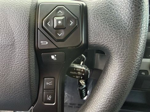 Used 2019 Toyota Tacoma SR w/ SX Package image 17