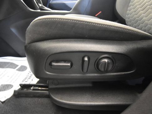 Used 2021 Chevrolet Equinox LT AWD/4WD image 16