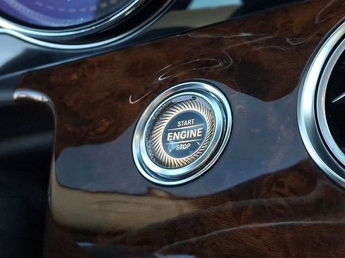 Used 2017 Mercedes-Benz E 300 4MATIC image 24