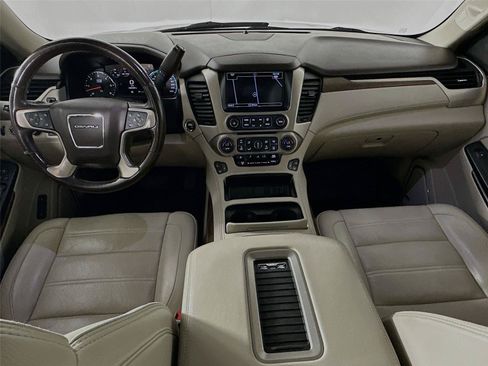Used 2018 GMC Yukon XL Denali w/ Open Road Package AWD/4WD image 32