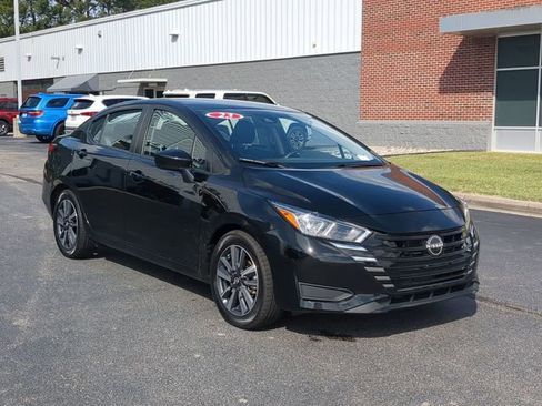 Used 2023 Nissan Versa SV FWD image 1
