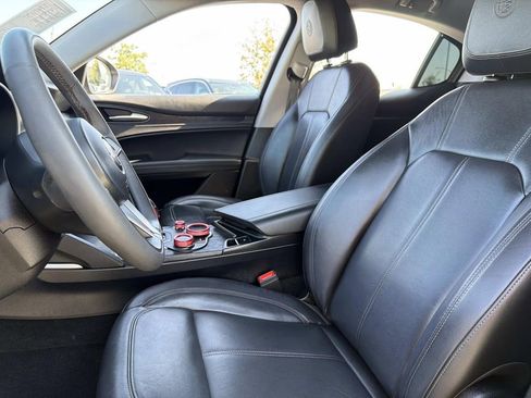 Used 2019 Alfa Romeo Stelvio image 15