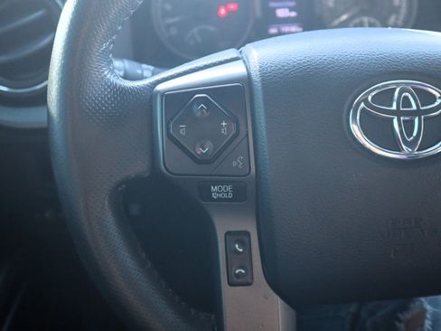 Used 2017 Toyota Tacoma TRD Off-Road w/ Tow Package image 23