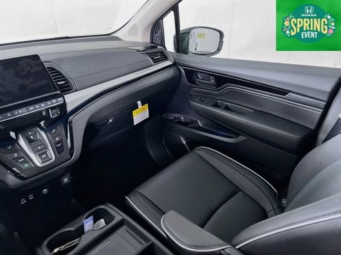 New 2026 Honda Odyssey Touring image 25