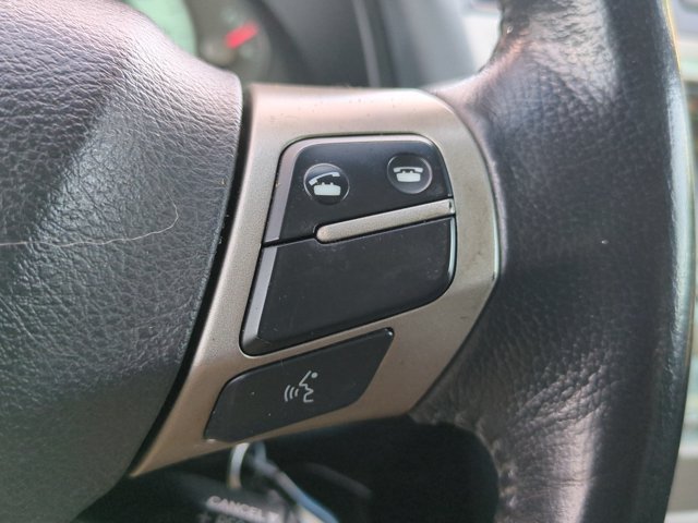 Used 2009 Toyota Camry SE FWD image 25