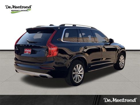 Used 2016 Volvo XC90 T6 Momentum w/ Momentum Plus Package image 5