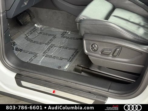 Used 2023 Audi Q5 2.0T Prestige w/ Prestige Package AWD/4WD image 23