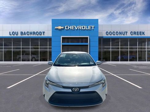 Used 2024 Toyota Corolla LE FWD image 3