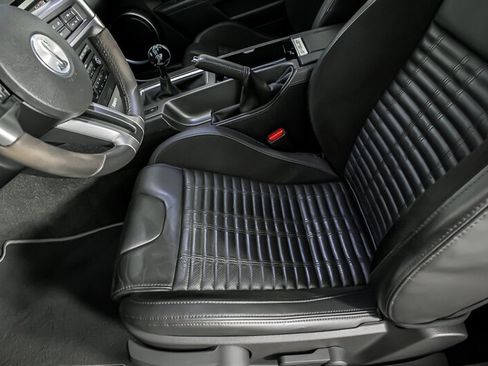 Used 2013 Ford Mustang Shelby GT500 RWD image 15