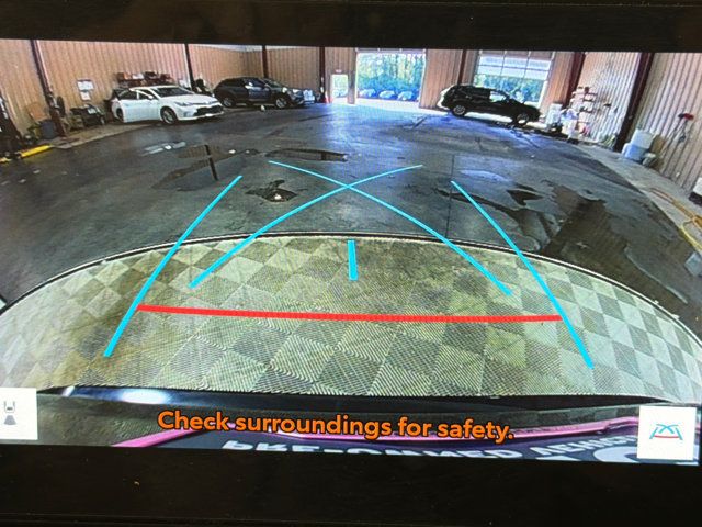 Used 2024 Toyota RAV4 SE AWD/4WD image 29