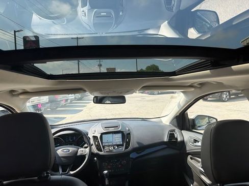 Used 2018 Ford Escape Titanium AWD/4WD image 5