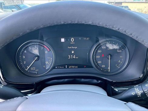 Used 2023 Cadillac XT6 Premium Luxury w/ Technology Package image 13