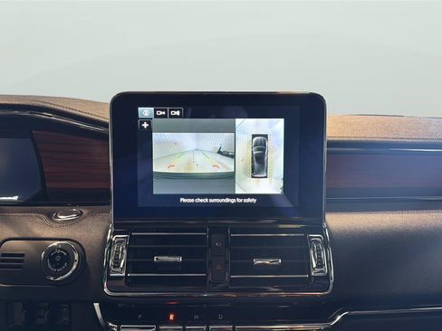 Used 2019 Lincoln Navigator L Reserve AWD/4WD image 19
