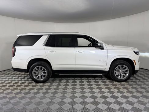 Used 2025 Chevrolet Tahoe Premier AWD/4WD image 5