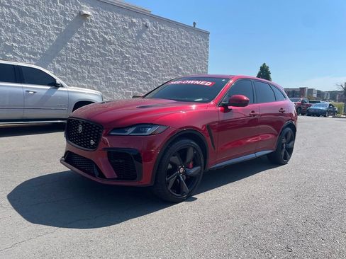 Used 2023 Jaguar F-PACE SVR AWD/4WD image 3