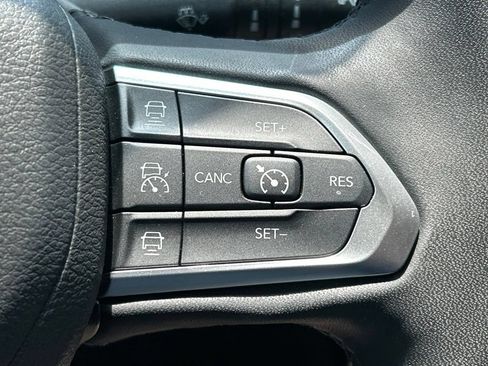Used 2023 Jeep Compass Latitude w/ Convenience Group AWD/4WD image 26