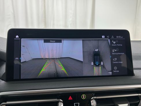 Used 2025 BMW X4 xDrive30i w/ M Sport Package image 18