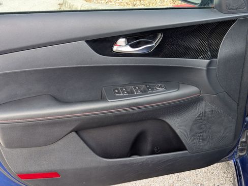 Used 2020 Kia Forte GT image 11