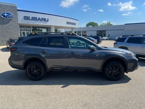 Certified 2024 Subaru Outback Wilderness AWD/4WD image 8