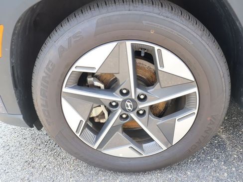 Used 2025 Hyundai Tucson SEL FWD image 8