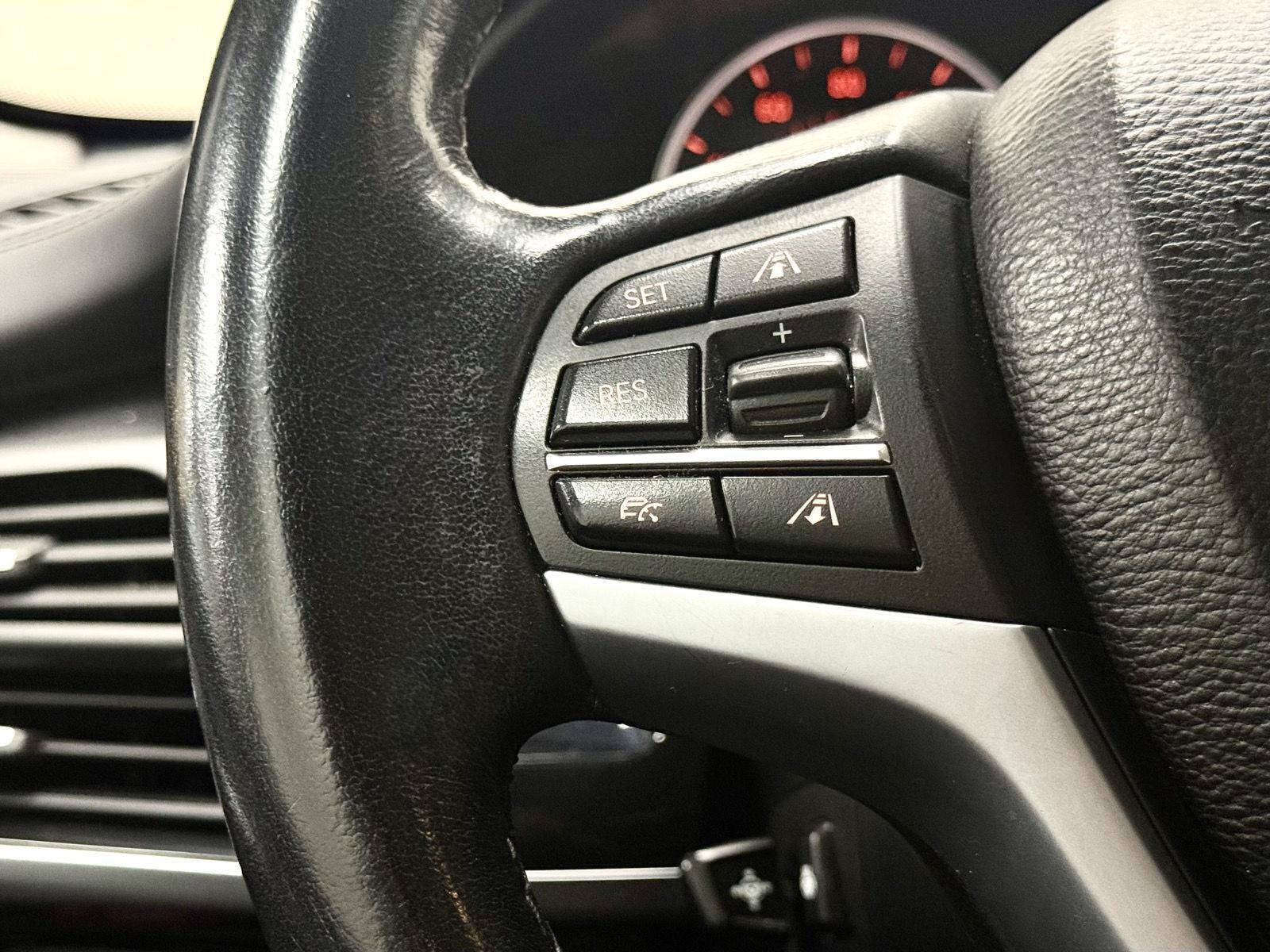 Used 2015 BMW X5 xDrive50i AWD/4WD image 24