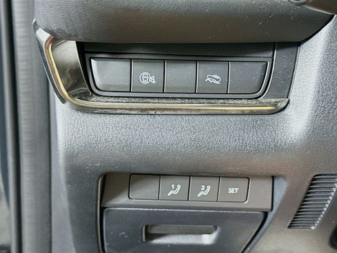Used 2025 MAZDA CX-30 AWD 2.5 S w/ Preferred Package image 17