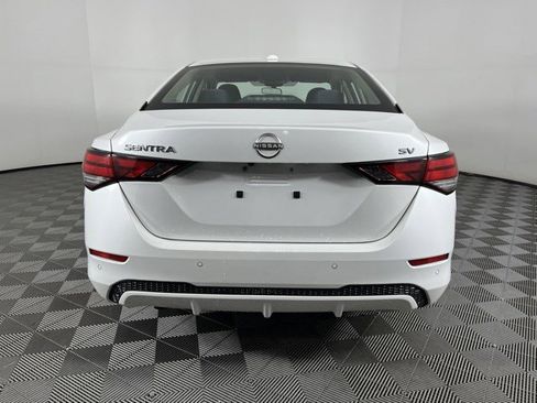 Used 2024 Nissan Sentra SV FWD image 9