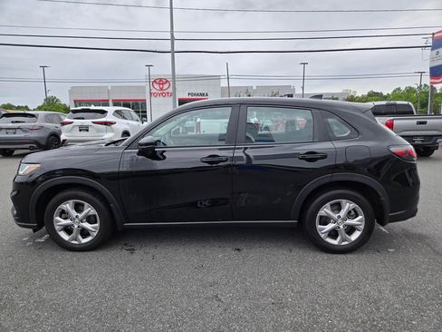 Used 2025 Honda HR-V LX image 8