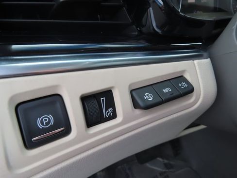 Used 2023 Cadillac XT6 Premium Luxury w/ Technology Package image 43