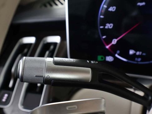 Used 2022 Mercedes-Benz S 500 4MATIC w/ 3D Technology Package image 47