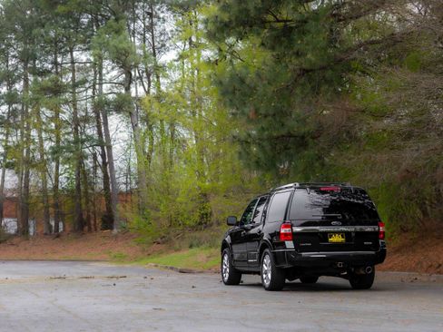 Used 2017 Ford Expedition Limited w/ Equipment Group 301A image 39