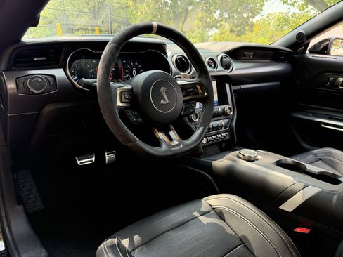 Used 2020 Ford Mustang Shelby GT500 w/ Technology Package RWD image 14