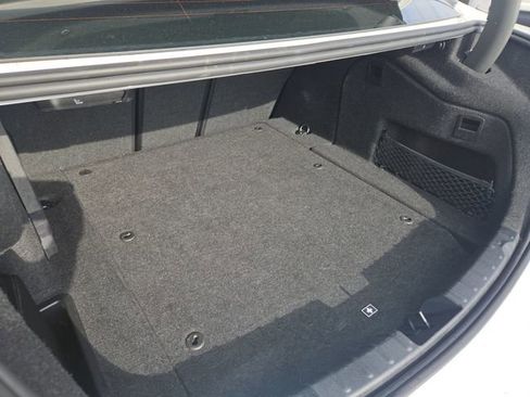 Used 2018 BMW 330e image 34