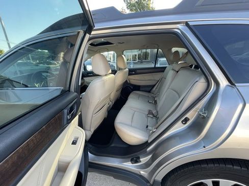 Used 2018 Subaru Outback 2.5i Limited image 9