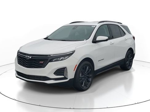 Certified 2024 Chevrolet Equinox RS w/ RS Leather Package FWD image 2