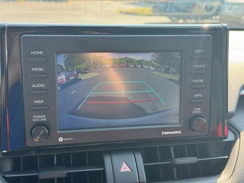 Used 2022 Toyota RAV4 LE w/ Carpet Mat Package (TMS) AWD/4WD image 30