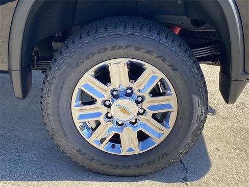 New 2026 Chevrolet Silverado 2500 High Country w/ Technology Package image 25