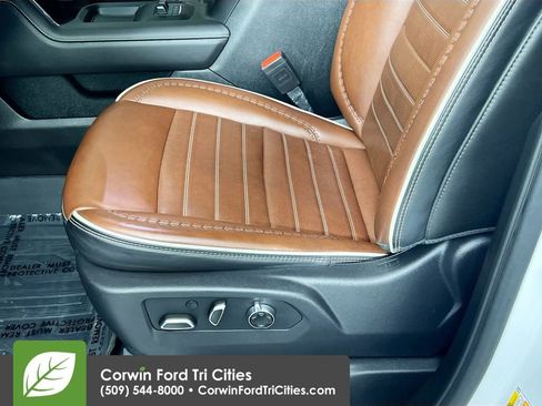 Used 2024 GMC Sierra 3500 Denali Ultimate image 22