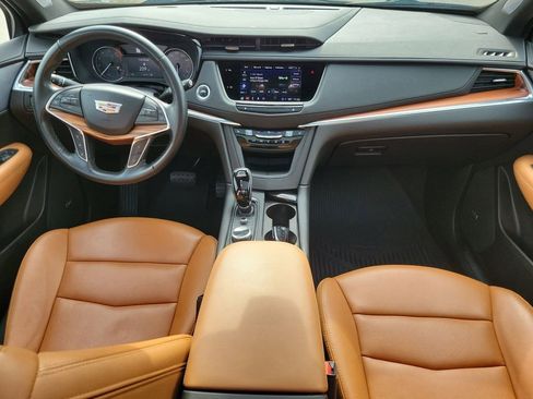 Used 2023 Cadillac XT5 Premium Luxury image 9